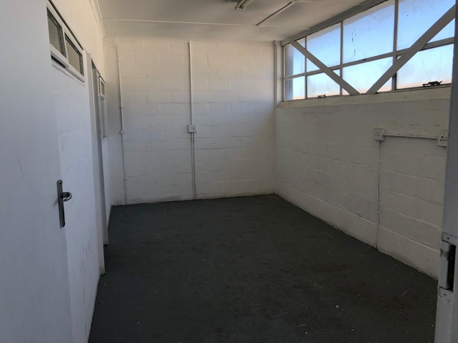 To Let Commercial Property for Rent in Retreat Western Cape